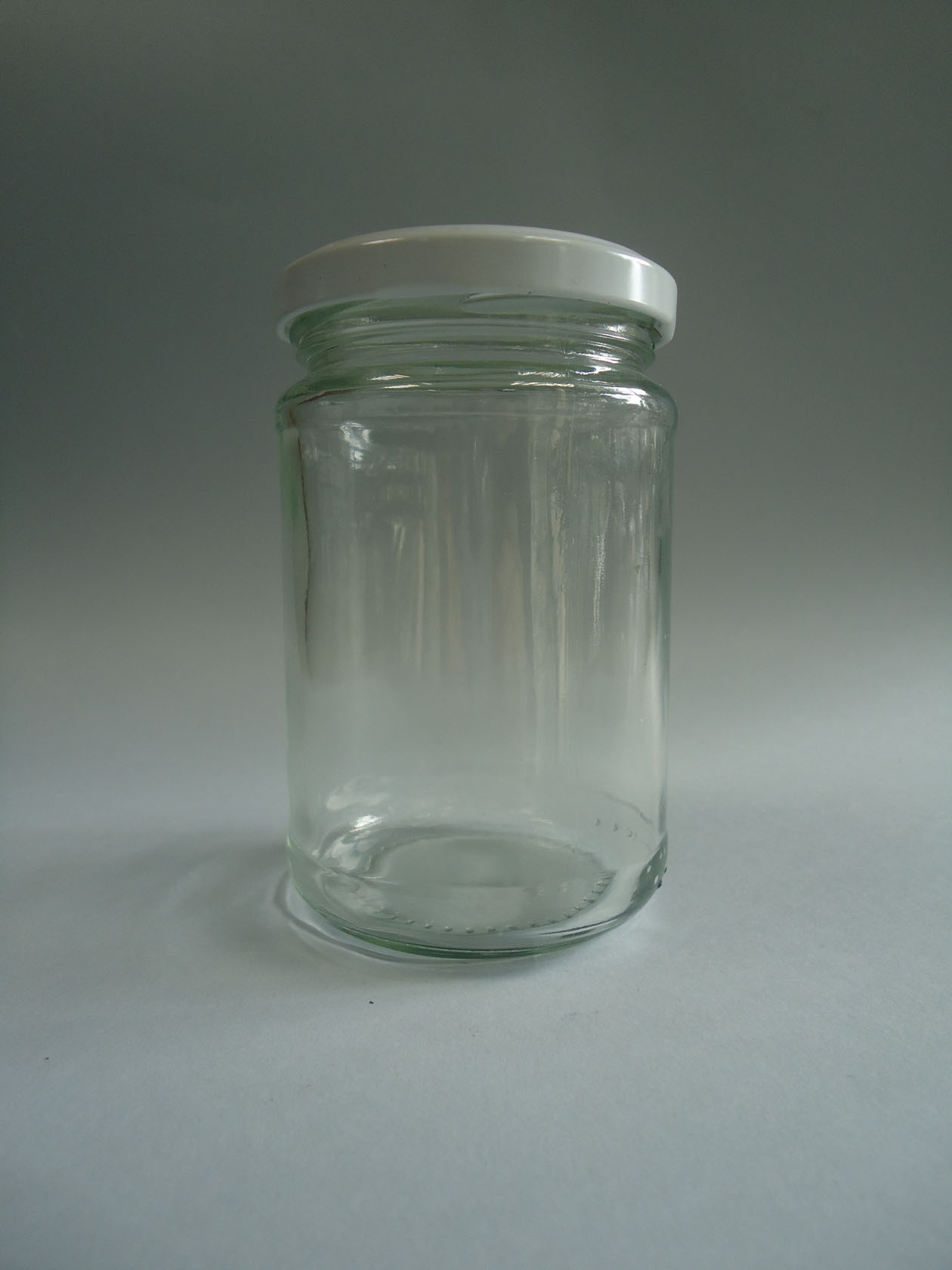 Bote vidrio tapa metálica blanca twist  370 ml. (caja 75 uni.)